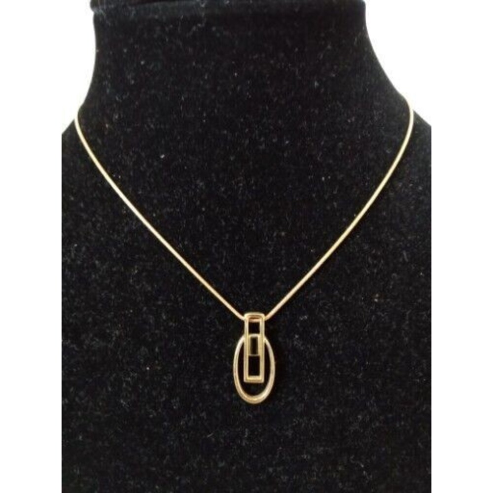 Lia Sophia Pendant Necklace Goldtone With Black Stone - 15- 18in - Picture 1 of 7